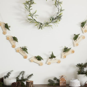 Wooden Christmas Bunting Festive Car - The Wedding of My Dreams